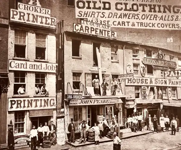 history of franchise business model